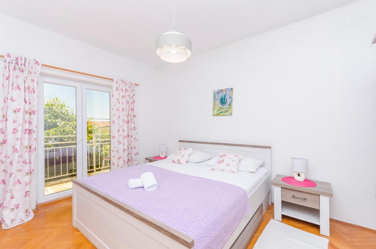 Apartments Zora Starigrad-Paklenica Kültér fotó