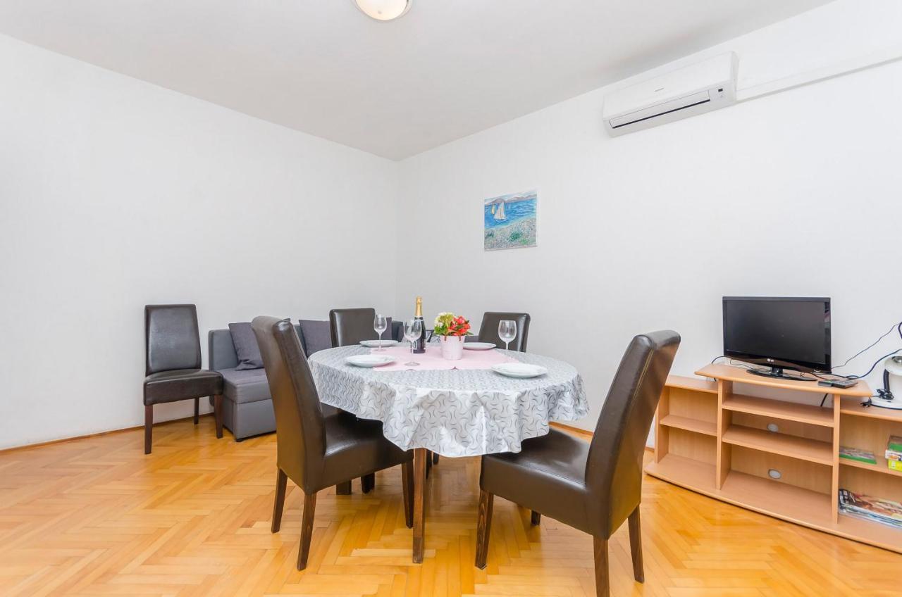 Apartments Zora Starigrad-Paklenica Kültér fotó