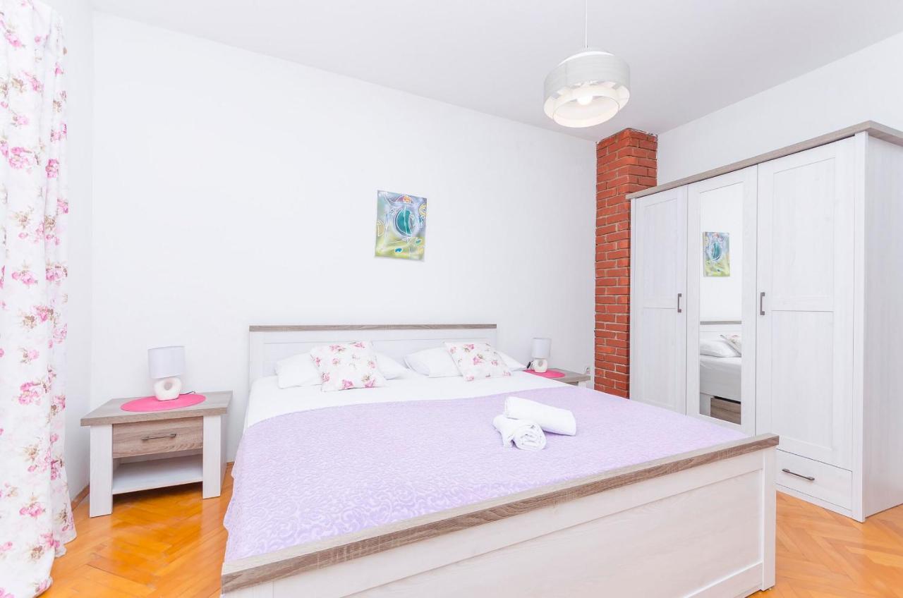 Apartments Zora Starigrad-Paklenica Kültér fotó